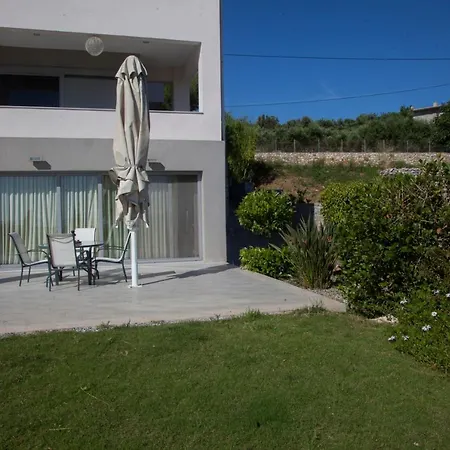 Apartment Pol And Mari House